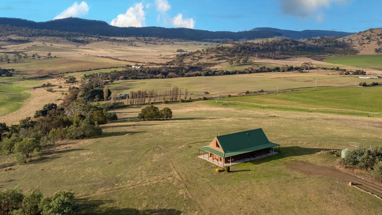 13ha Tas rural property among top three most-viewed in nation