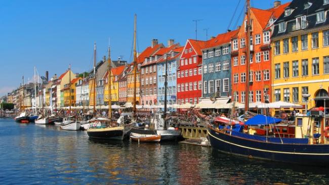 ART & CULTURE/INDIGENOUS
EASTERN EUROPE 8-DAY PACKAGE $9399
Experience the fine art of Europe with a seven-night cruise from Copenhagen to Stockholm discounted by up to $1100 a person and now from $9399 a person. Departing August 19, 2022, it includes up to 33 free shore excursions including tours of St Petersburg to see St Nicholas Cathedral and a concert of ancient music at the Dominican Monastery in Tallinn. 
Bookings via rssc.com