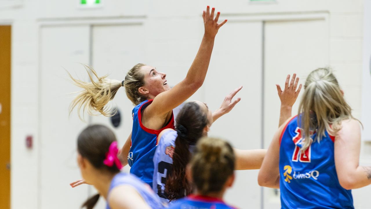 Mia Stower under the basket for Toowoomba Mountaineers. Picture: Kevin Farmer