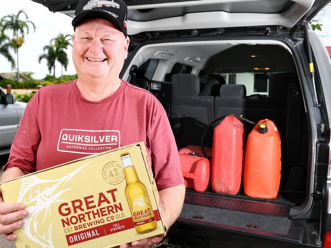 Paul Gower from Alice River prepares for the cyclone. Picture: Shae Beplate.