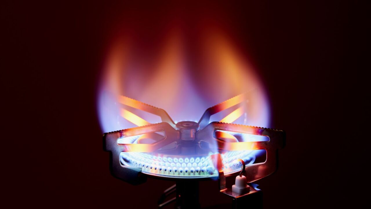 Victorian households to front state’s ‘war on gas’ with connection fees to be introduced