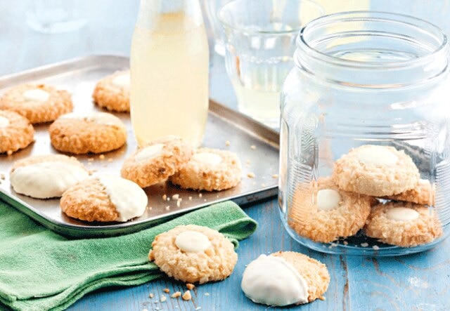 White Chocolate and Macadamia Biscuits recipe