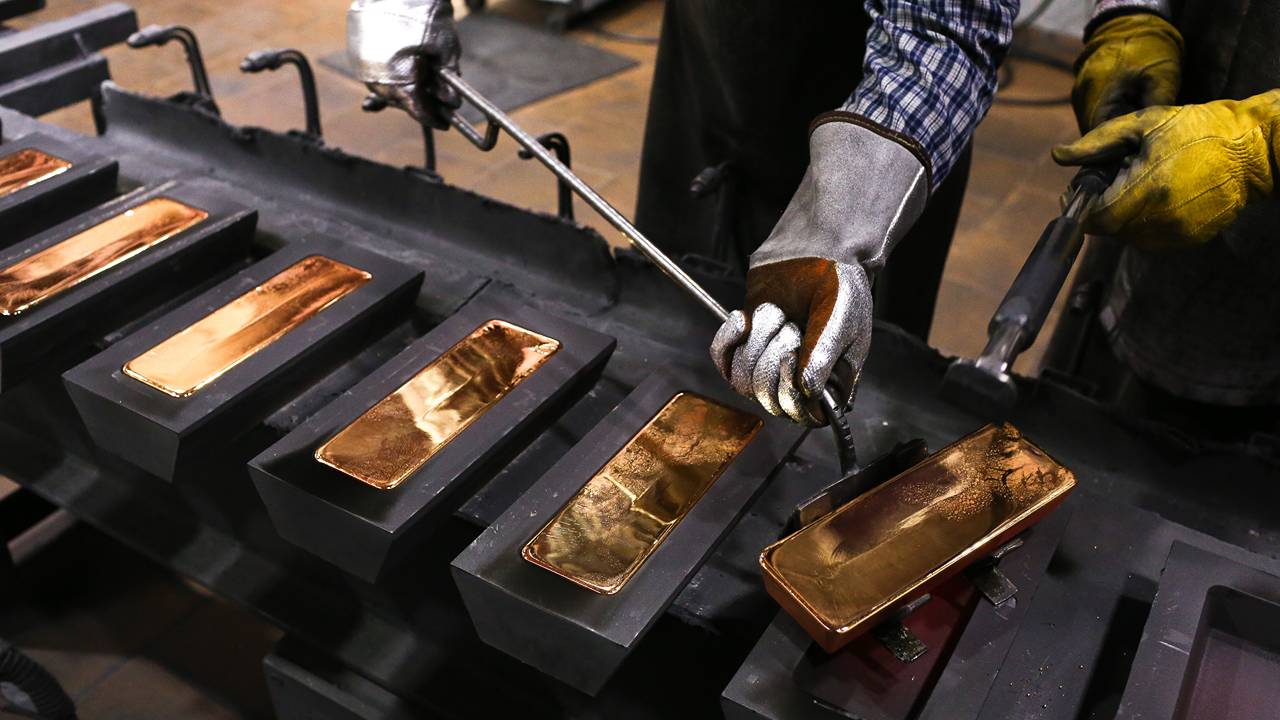 VanEck says gold miners can go higher