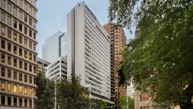 Novotel Sydney City Centreis at the northern end of York St.