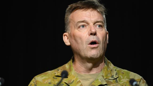 Chief of Joint Operations, Lieutenant General Greg Bilton speaks to reporters. Picture: Getty Images.