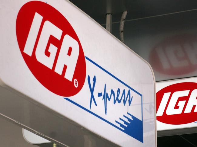 IGA store. Supermarket. Logo. Signage. Sign.