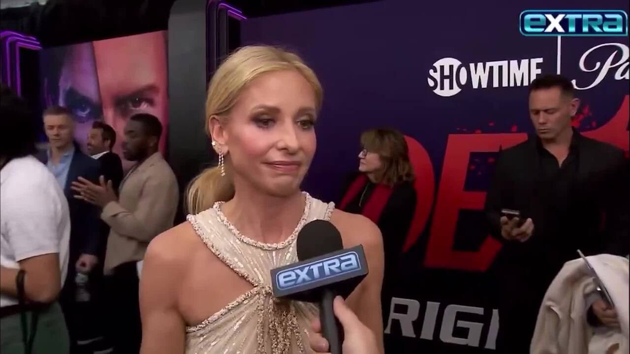 Sarah Michelle Gellar sparks feud rumours with awkward red carpet moment (Extra)