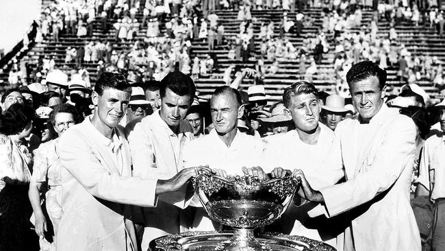 The victorious Australian Davis Cup team, from left, Frank Sedgman, Meryn Rose, captain-manager Harry Hopman, Lew Hoad and Ken McGregor.