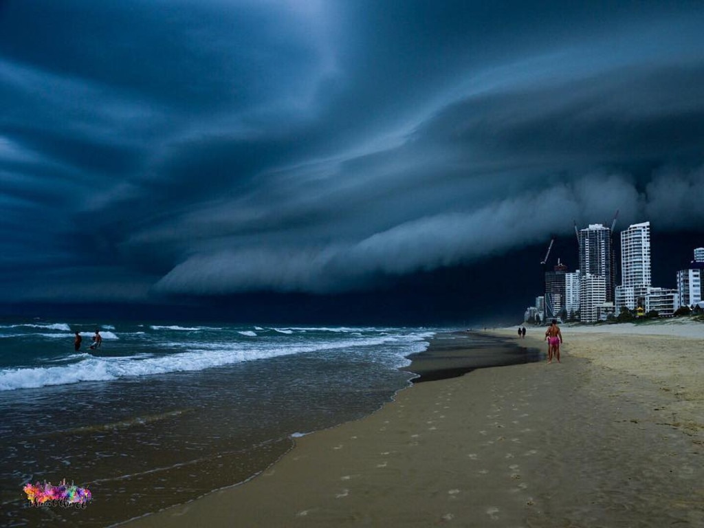 Gold Coast storm. Picture: @ihearthegc