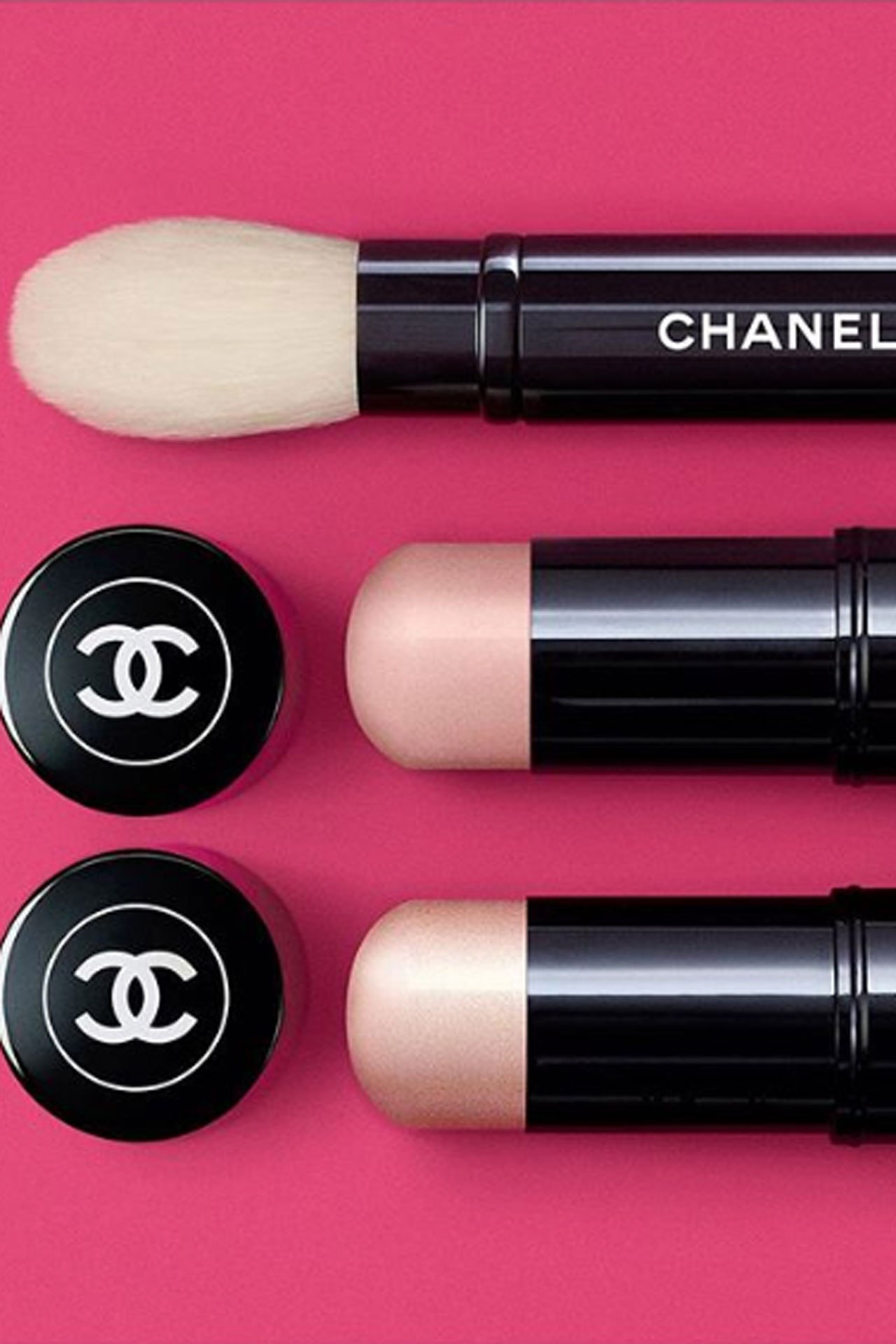 Road test: Chanel's newest beauty product is the best highlighter you'll  try, and it isn't even a highlighter - Vogue Australia