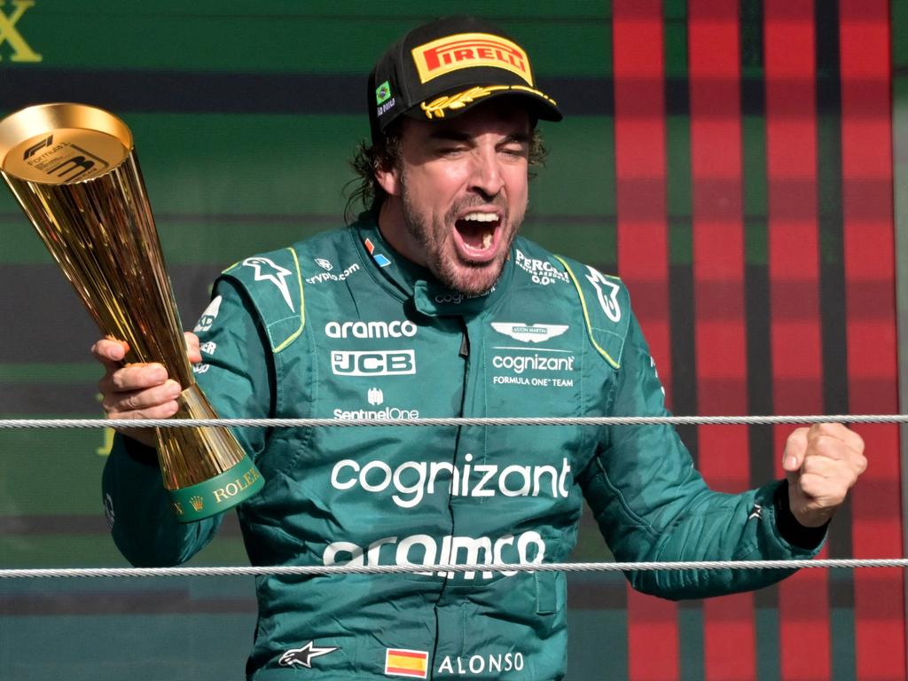 Fernando Alonso labelled f***ing idiot by F1 rival after huge