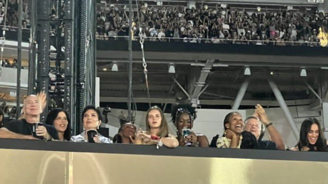 Jeff Bezos, Lauren Sanchez, Kris Jenner and Meghan Markle at Beyonce concert. Picture: Twitter