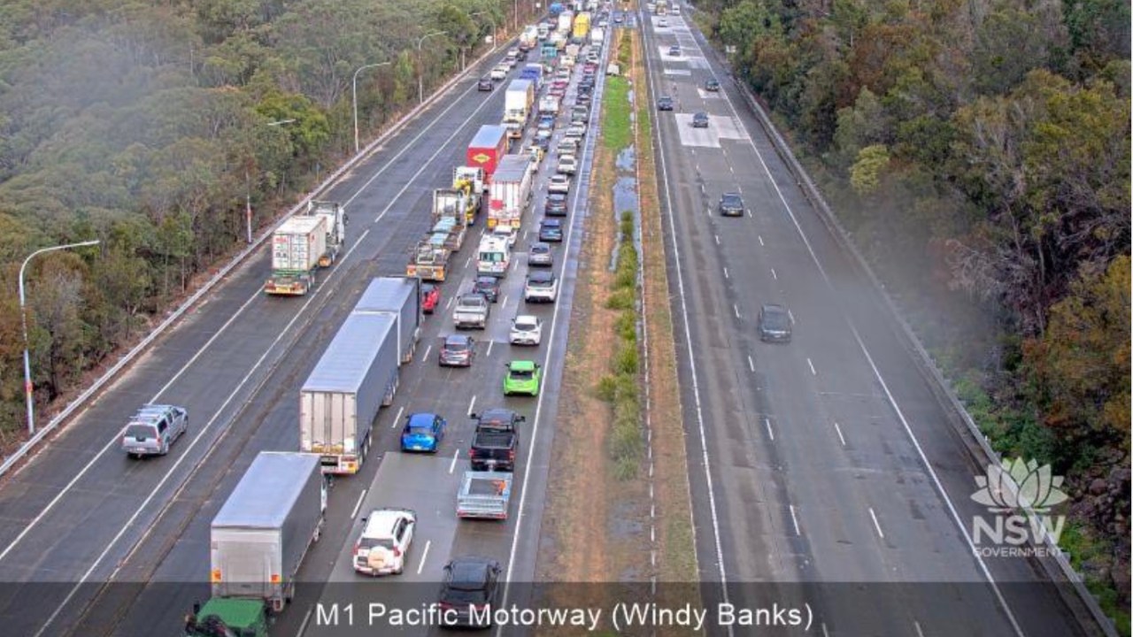 Sydneysiders outraged after multi-vehicle crash closes vital motorway