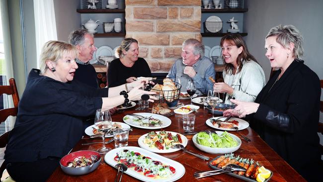 Pubs and restaurants can reopen in regional Victoria.