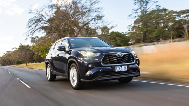 If you drive mostly in city traffic then the Kluger Hybrid can save you about $1460 compared to the petrol version.