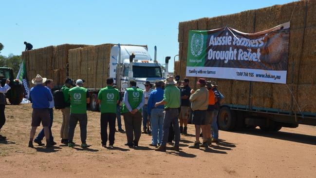 Farmers and Human Appeal representatives in Cobar.