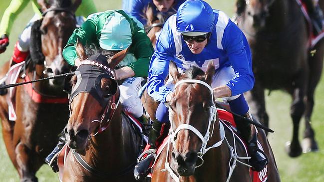 Winx edged out Humidor in a thrilling to finish to the 2017 Cox Plate. Picture: Getty Images