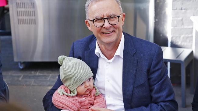 10/5/22 FEDERAL ELECTION 2022. LABOR BUS TOUR.Anthony Albanese pictured talking to locals ÃMilk & Wine CoÃ&#147; cafe  in Heathmont, Victoria today. 4mth old baby Gabrielle Nina Ritchie pictured with Anthony. Picture: Sam Ruttyn