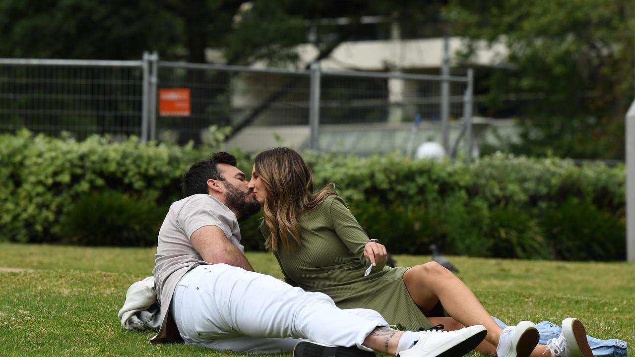 Bachelor couple Locky Gilbert and Irena Srbinovska pack on the PDA. Picture: NCA NewsWire/Joel Carrett