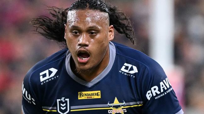 TOWNSVILLE, AUSTRALIA - SEPTEMBER 23: Luciano Leilua of the Cowboys runs the ball during the NRL Preliminary Final match between the North Queensland Cowboys and the Parramatta Eels at Queensland Country Bank Stadium on September 23, 2022 in Townsville, Australia. (Photo by Bradley Kanaris/Getty Images)