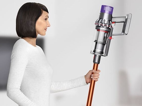 Get 28 per cent off Dyson V10 Cyclone Cordless Vacuum at Amazon.