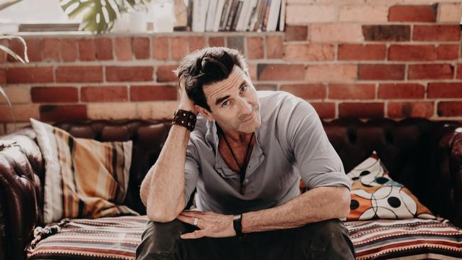 Pete Murray.