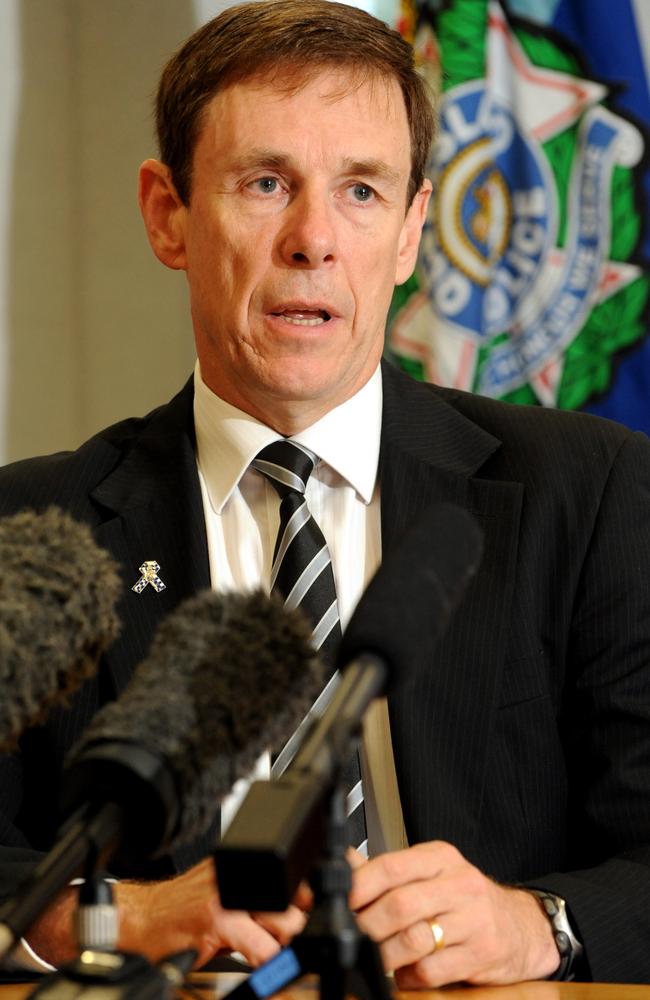 Detective Inspector Dave Hutchinson appeals for information outside Logan Police Station on November 9, 2012.