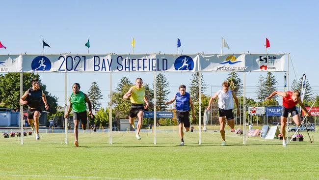 Action from the 2021 Bay Sheffield 120m men's Gift final. Picture: Brenton Edwards