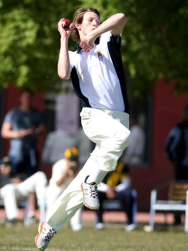 Nathan Murphy playing cricket for East Sandringham.