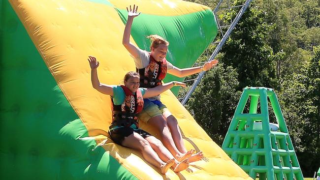 Cairns records hottest day since March last year as summer sets in ...