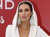 ‘So hot’: Model’s ‘killer’ outfit turns heads