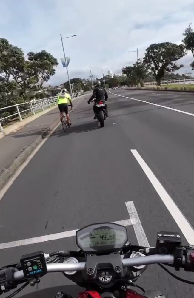 Both motorcyclists and cyclists chimed in on the incident, with some acknowledging the wrongdoing and highlighting the importance of obeying traffic laws. Instagram/ NZ Outlaw