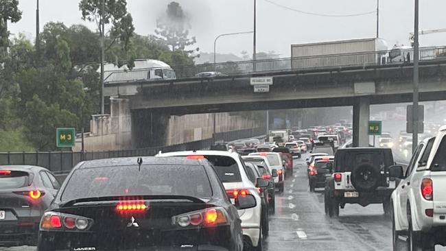 Heavy traffic on the Pacific Motorway at Mount Gravatt due to wet weather. Picture: Liam Kidston