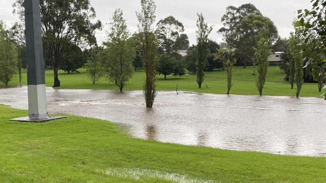 Flooding along West Creek Toowoomba. Photo: Lorraine Fogarty