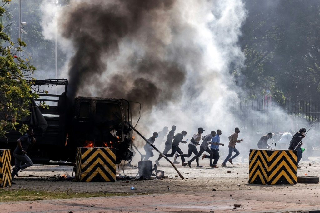 Kenya’s Ruto Vows ‘full’ Response After Deadly Anti-tax Protests | News ...