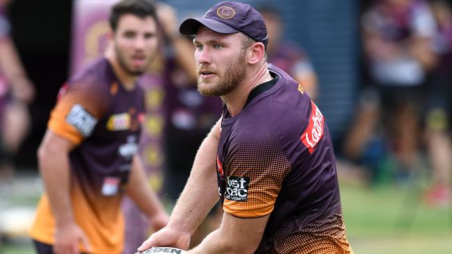 Brisbane Broncos player Matt Lodge is seen during pre-season training in Brisbane, Tuesday, January 29, 2019. (AAP Image/Dan Peled) NO ARCHIVING