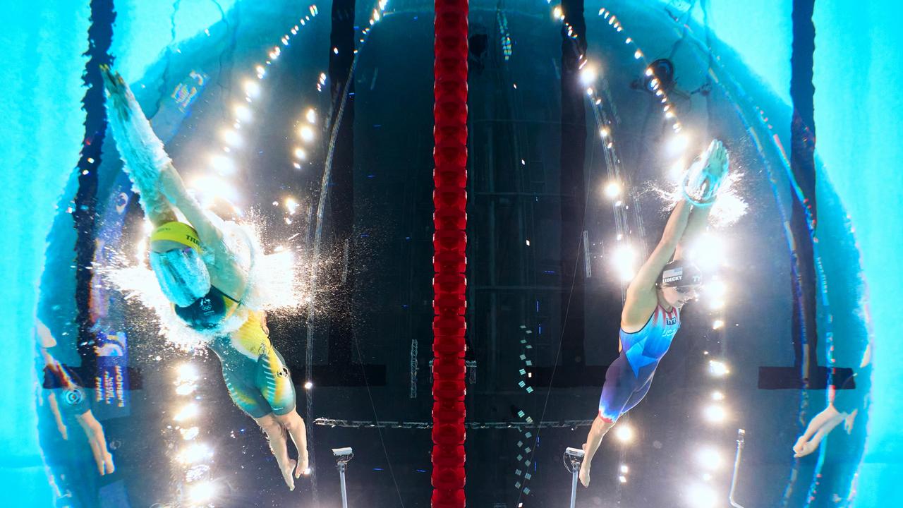 Ariarne Titmus blew Katie Ledecky away. Photo by Adam Pretty/Getty Images.