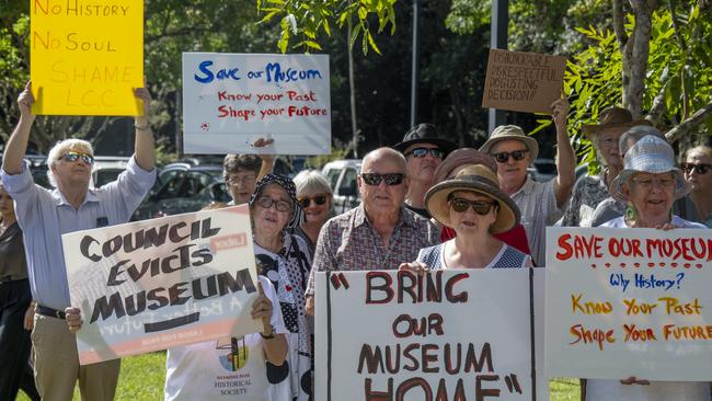 Protest outside Lismore Council chambers with members and supporters of the Richmond River Historical Society. Picture: Peter Derrett