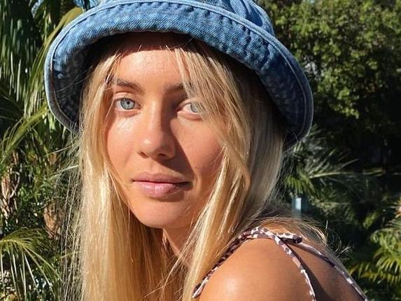 Elyse Knowles has embraced the Byron Bay lifestyle. Picture: Instagram.