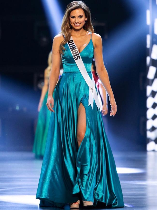 Karolina won Miss Illinois last year.