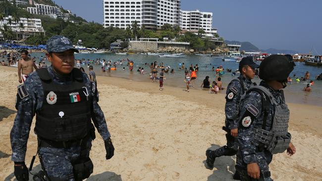 Acapulco shootings: Tourist hotspot overrun by gangs, extreme violence ...