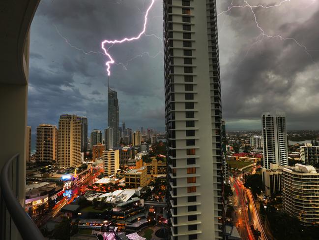 Storm - Gold Coast.Lightning over the Gold Coast at Surfers Paradise.Picture: NIGEL HALLETT