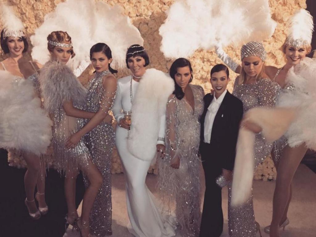 Inside Kris Jenners 2m Great Gatsby Themed 60th Birthday Gold Coast Bulletin 