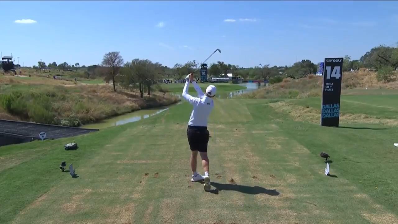 Moment: Scott Vincent sinks an ace at LIV Golf Dallas