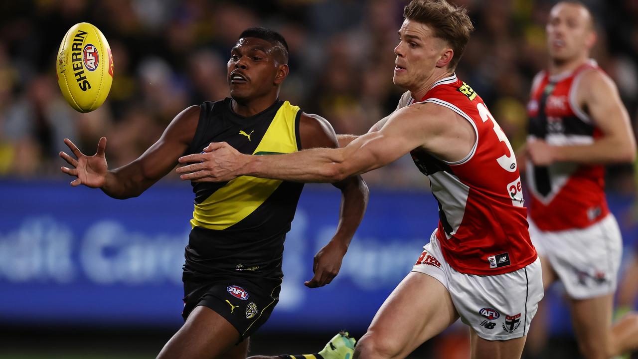 Round 12 AFL Tips + Predictions 2023 