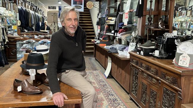 Veteran Geelong retail trader Hayden Spurling has started a closing down sale at The Squire Shoppe, cutting prices across the menswear store by 50 per cent.