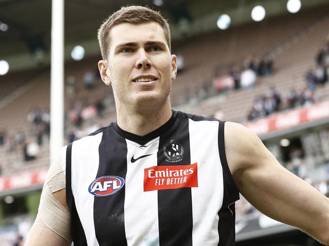 MELBOURNE, AUSTRALIA - MARCH 25: Mason Cox of the Magpies acknowledges the fans after the round two AFL match between Collingwood Magpies and Port Adelaide Power at Melbourne Cricket Ground, on March 25, 2023, in Melbourne, Australia. (Photo by Darrian Traynor/Getty Images)