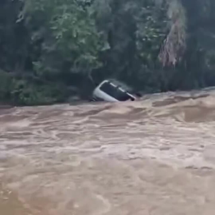 Mystery over car submerged in Mary Valley floodwaters