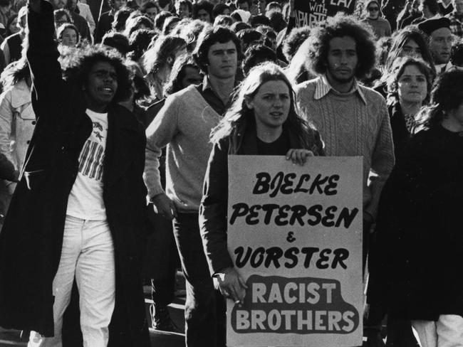 1971 : Protesters in Brisbane in 1971 showing opposition to South African Springboks rugby union tour.Queensland / Demonstration