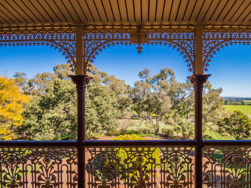 The house has been designed to suit the hot climate, with cement rendered brick walls, slate roof, verandas and balconies. Photo: Chloe Smith.